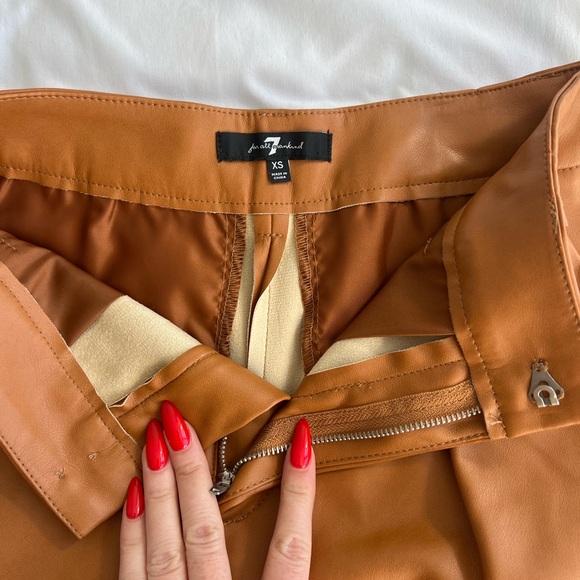 Camel colored faux leather shorts - Picture 3 of 3